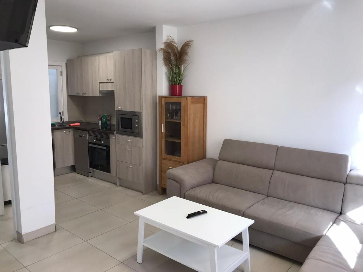 Grosse Terrasse. Modern. Office. Solarium Apartment