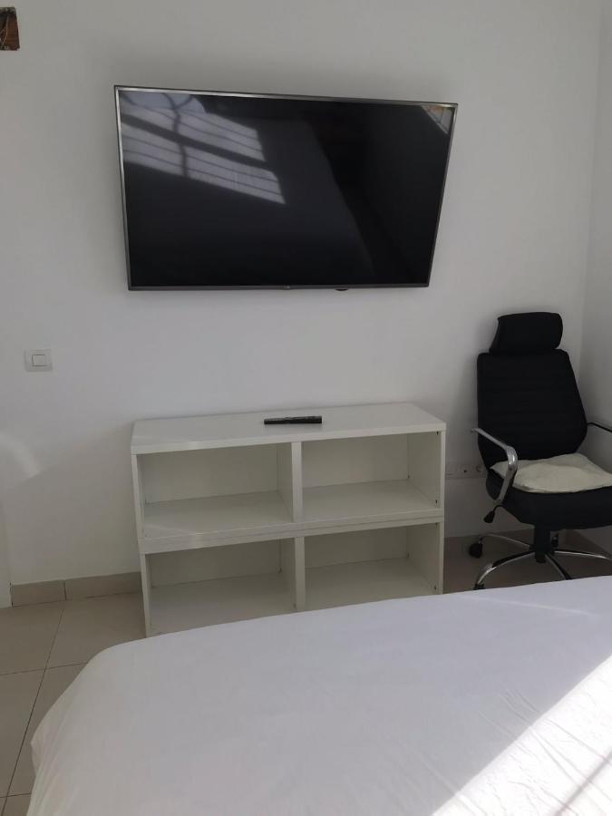 Grosse Terrasse. Modern. Office. Solarium Apartamento